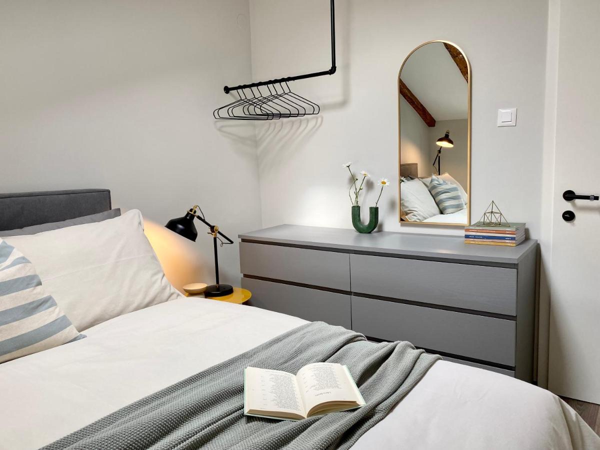 شقة Parentium Loft Center Square بوريتش المظهر الخارجي الصورة